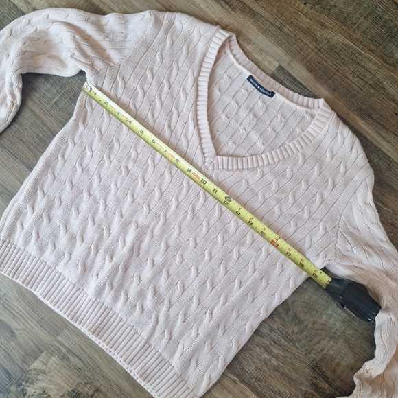 Brandy Melville Cropped Cable Knit Sweater size Small - Picture 8 of 12